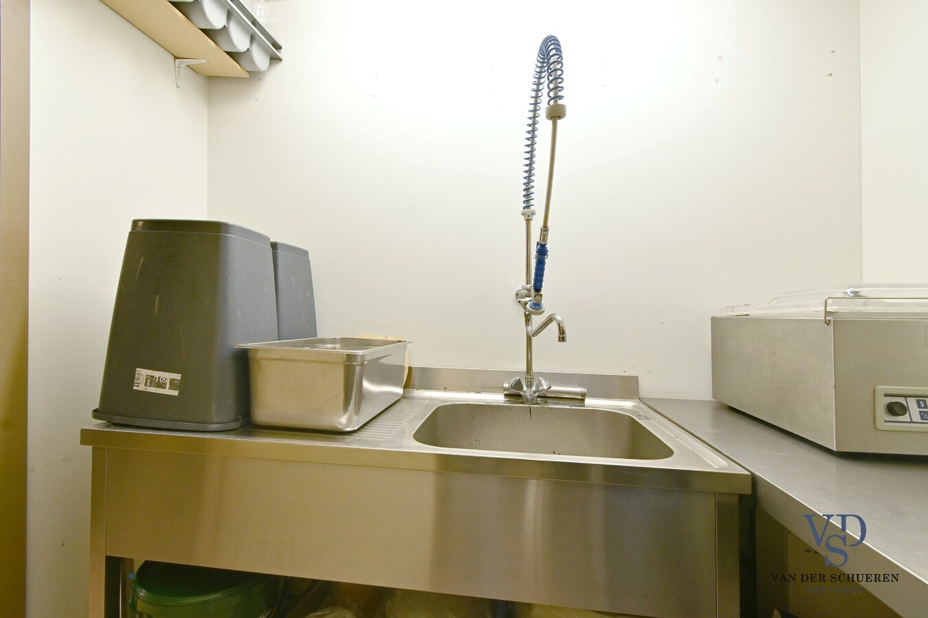 Multi-functionele eigendom op topligging. 