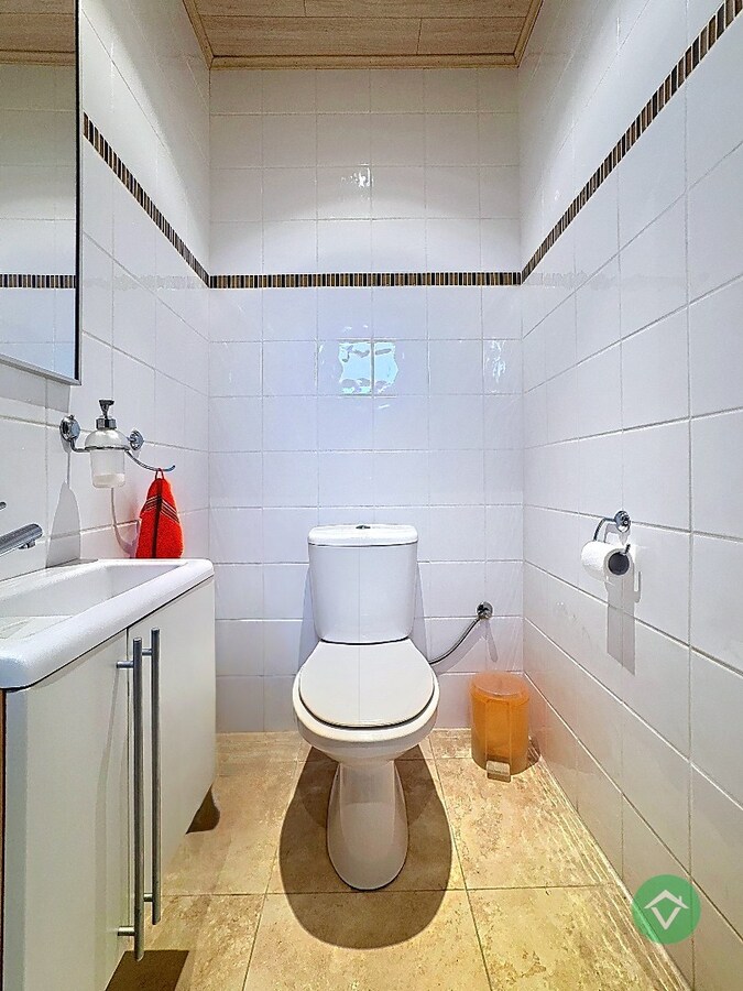 Woning met 4 slaapkamers en garage te Gistel 