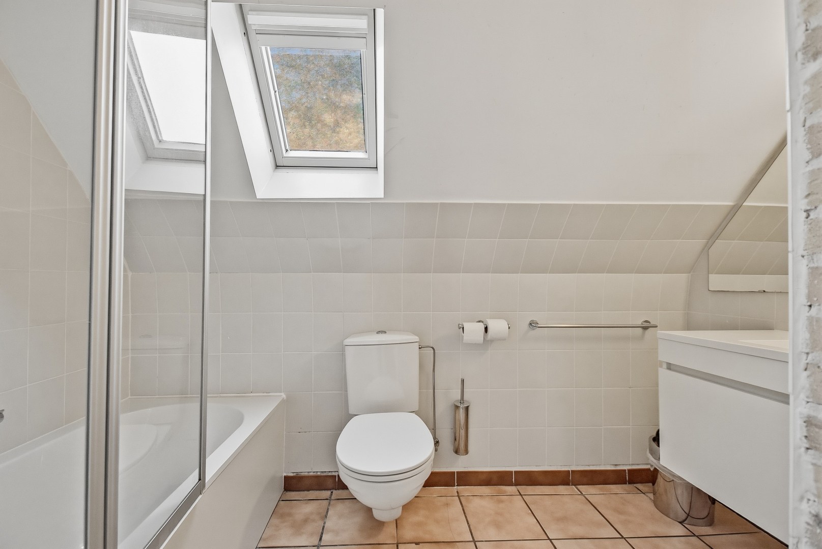 Restaurant met privéwoning en 2 B&amp;B-kamers op 4.370 m² 