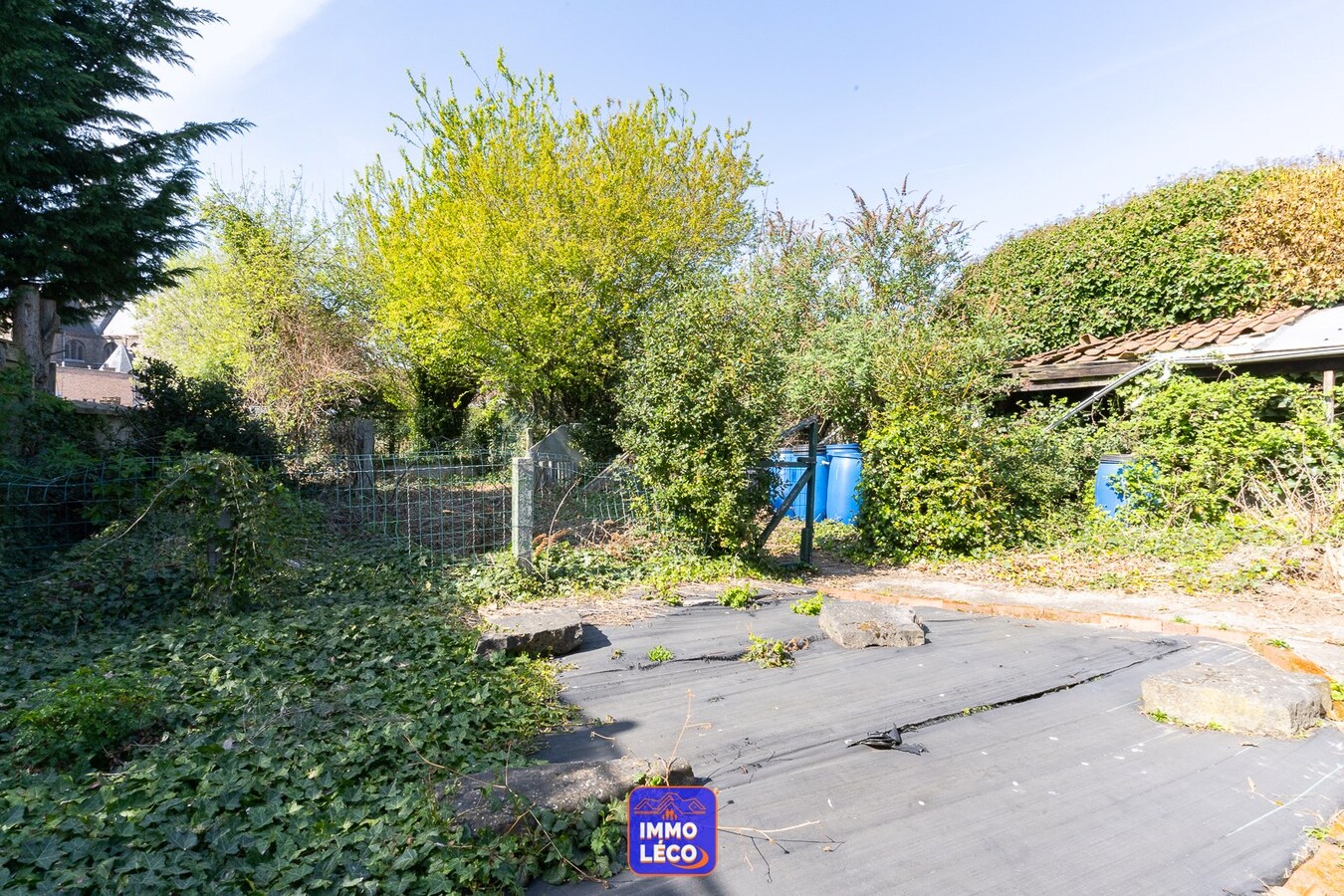 Deux maisons avec jardins et double garage, EXCELLENT POTENTIEL, IDEAL INVEST ! 