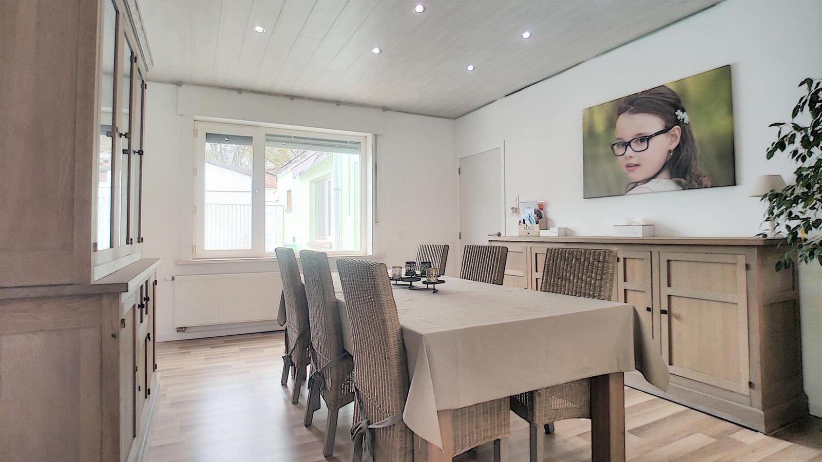 Grote gezinswoning met twee garages - Zeebrugge 