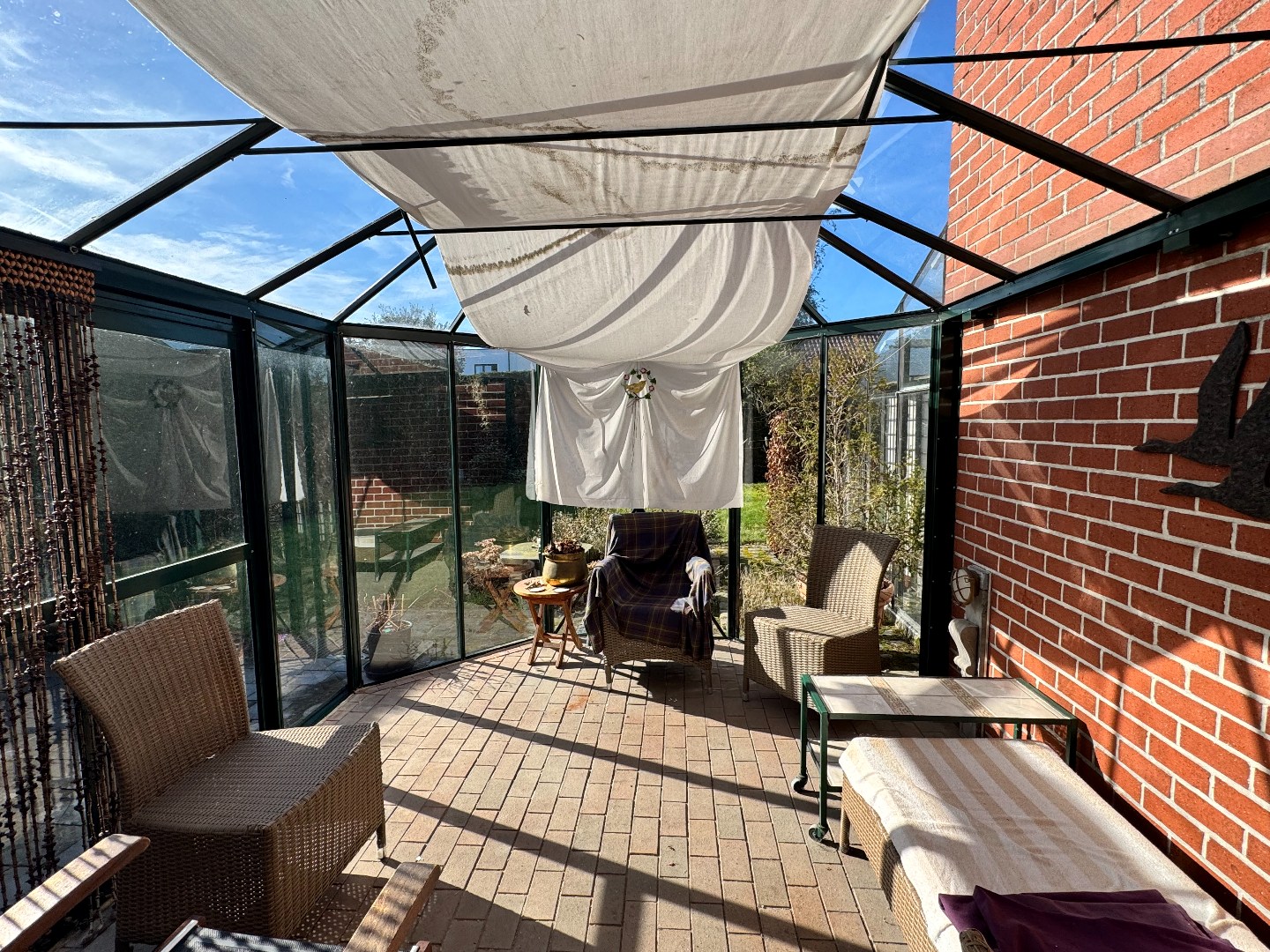 Charmante woning met garage en tuin op 963 m² te Zulte 