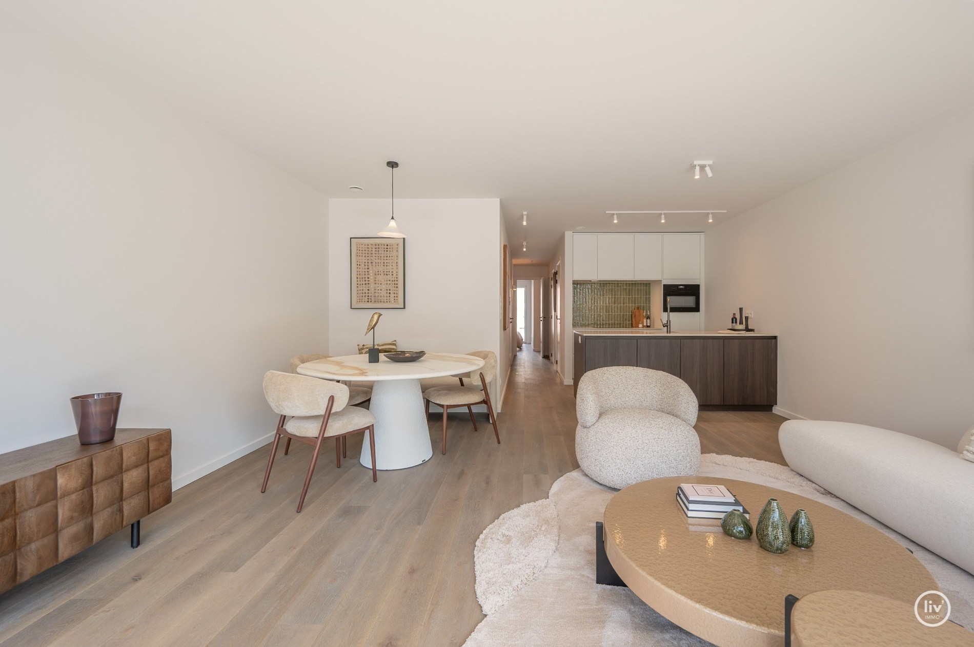Zuidgericht nieuwbouwappartement met 2 slaapkamers op topligging aan de Kustlaan. 