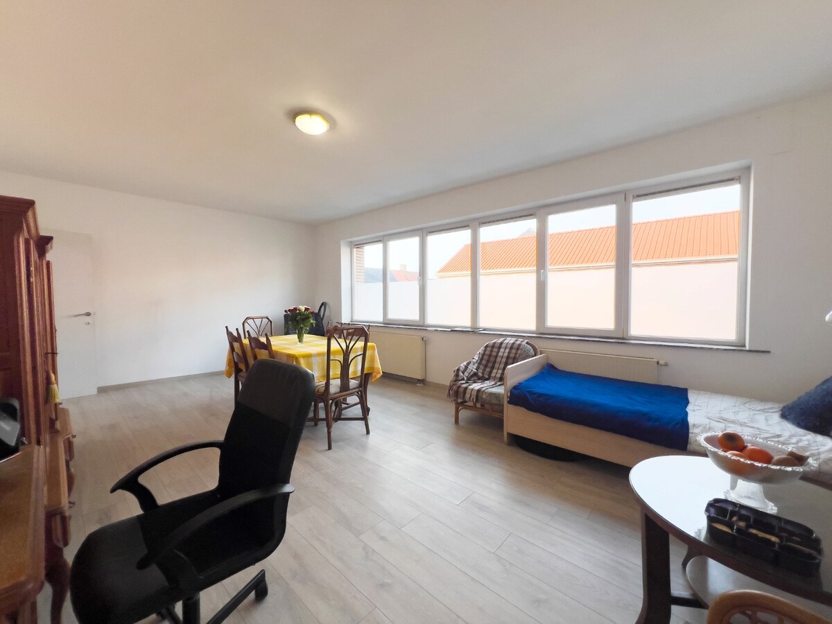 Opbrengsteigendom met 2 appartementen 