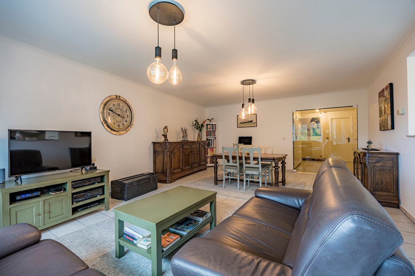 Zeer ruim appartement op topligging te Heist 