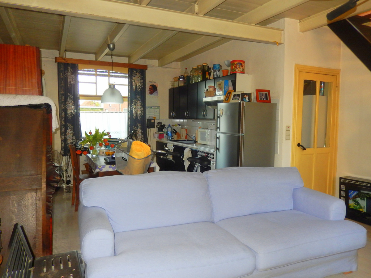 Mooi perceel bouwgrond met huis te Jabbeke 