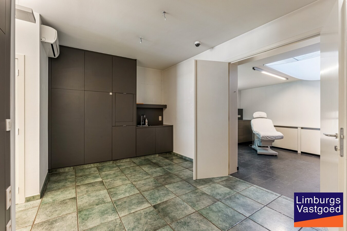 Handelshuis op commerciële topligging aan de Grote Markt 