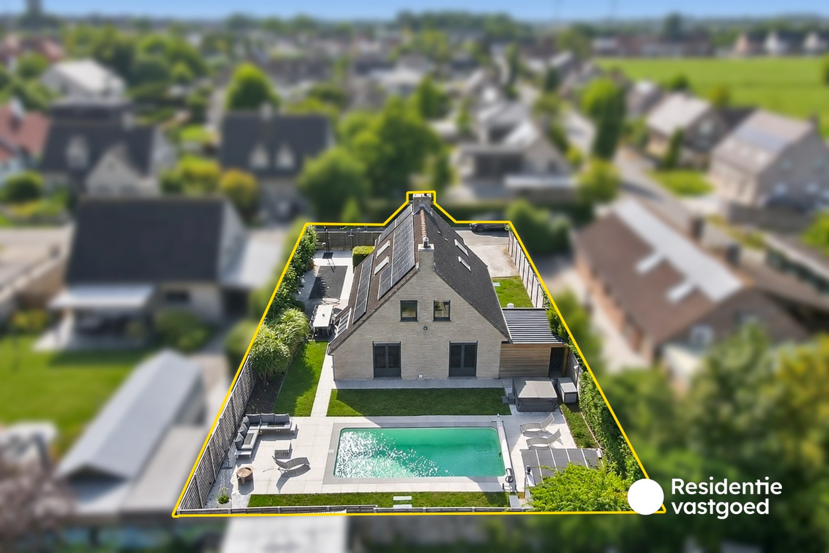 Rustig gelegen villa met verwarmd zwembad en ruime tuin 