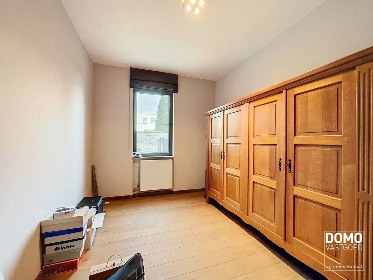 Ruim appartement met tuinterras, garage en 2 slaapkamers in Hasselt 