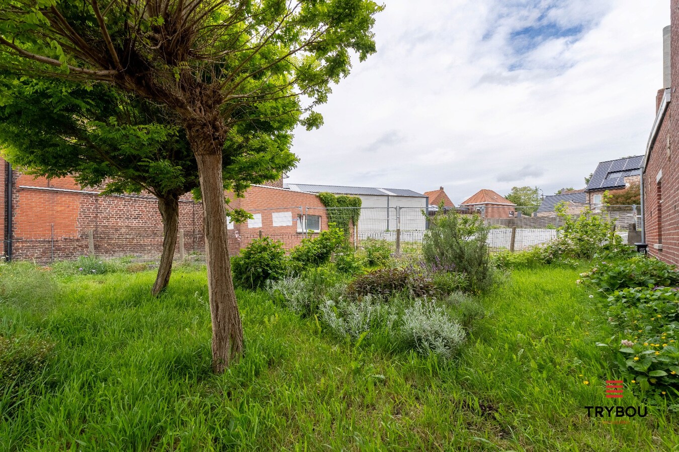 Te koop: ruime woning met veel potentieel in Houthulst 🏡 