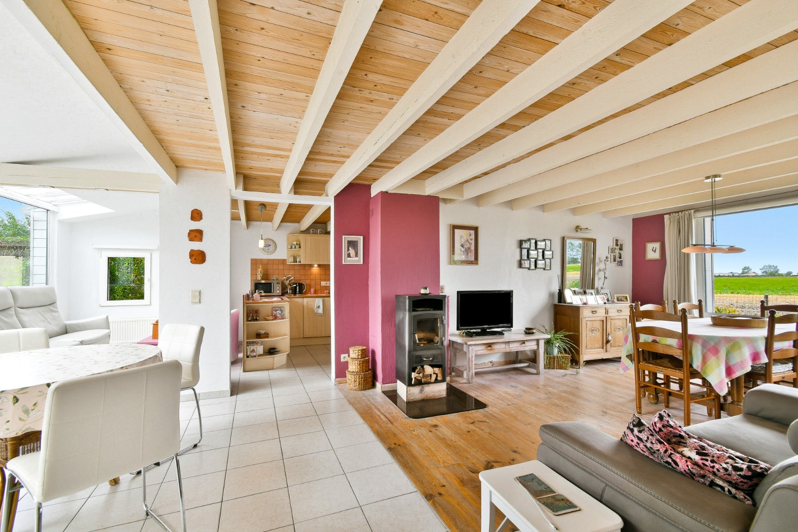 prachtige vrijstaande woning op toplocatie langs het kanaal te Leffinge met uniek panoramisch verzicht 