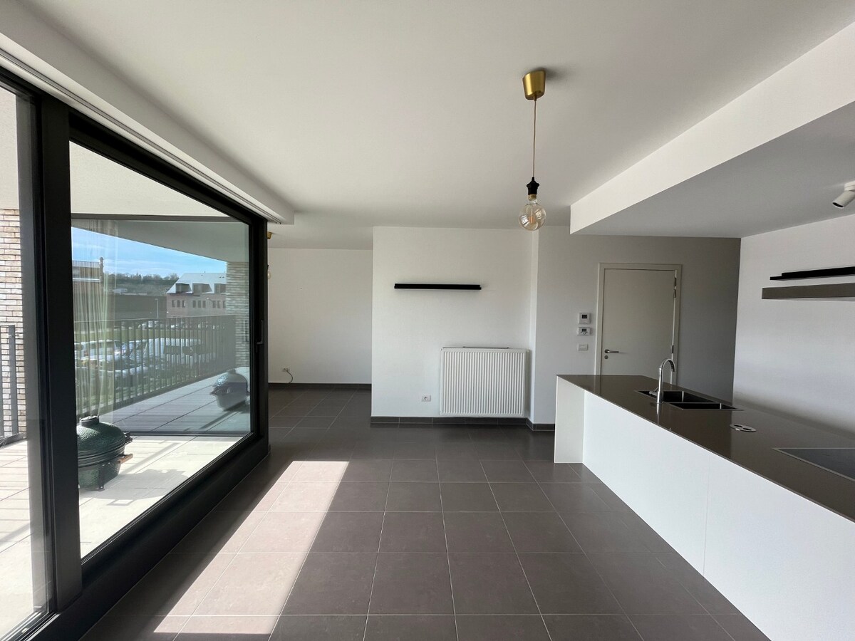 2-slaapkamer appartement met aangenaam terras. 