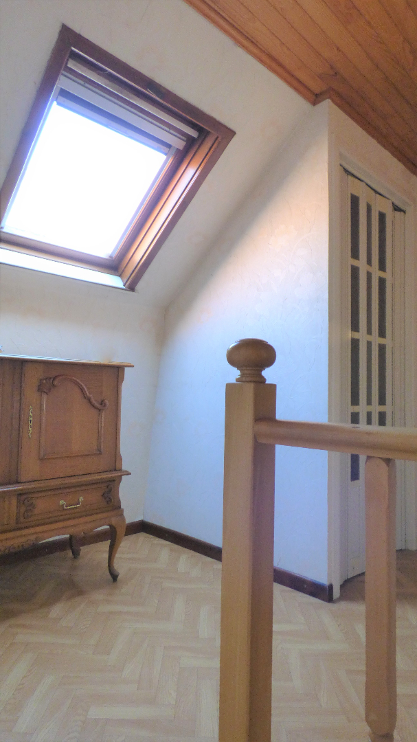 Charmante en verrassend ruime halfopen woning te Kuurne 