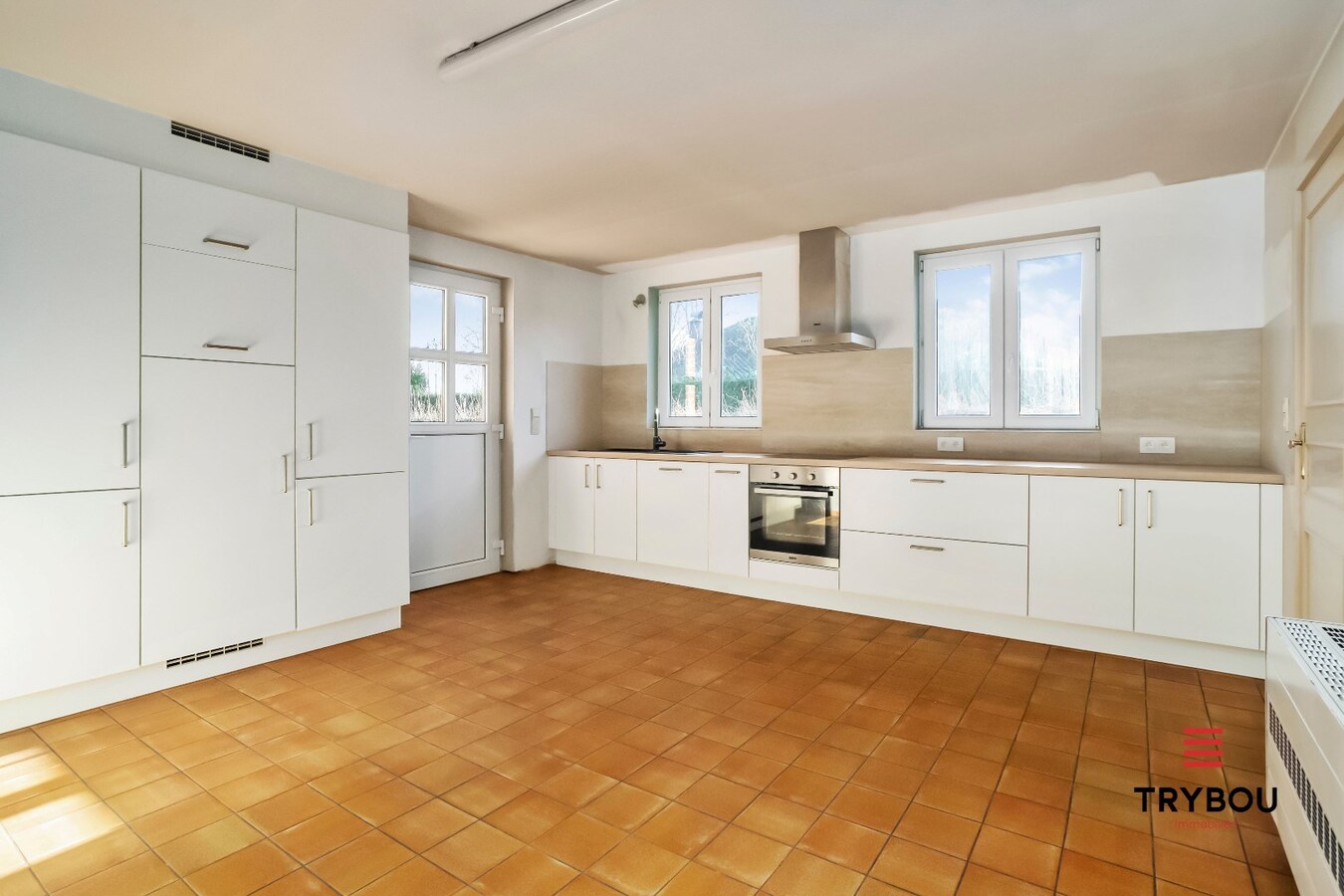 Rustig gelegen, vrijstaande woning aan de rand van het centrum van Merkem 