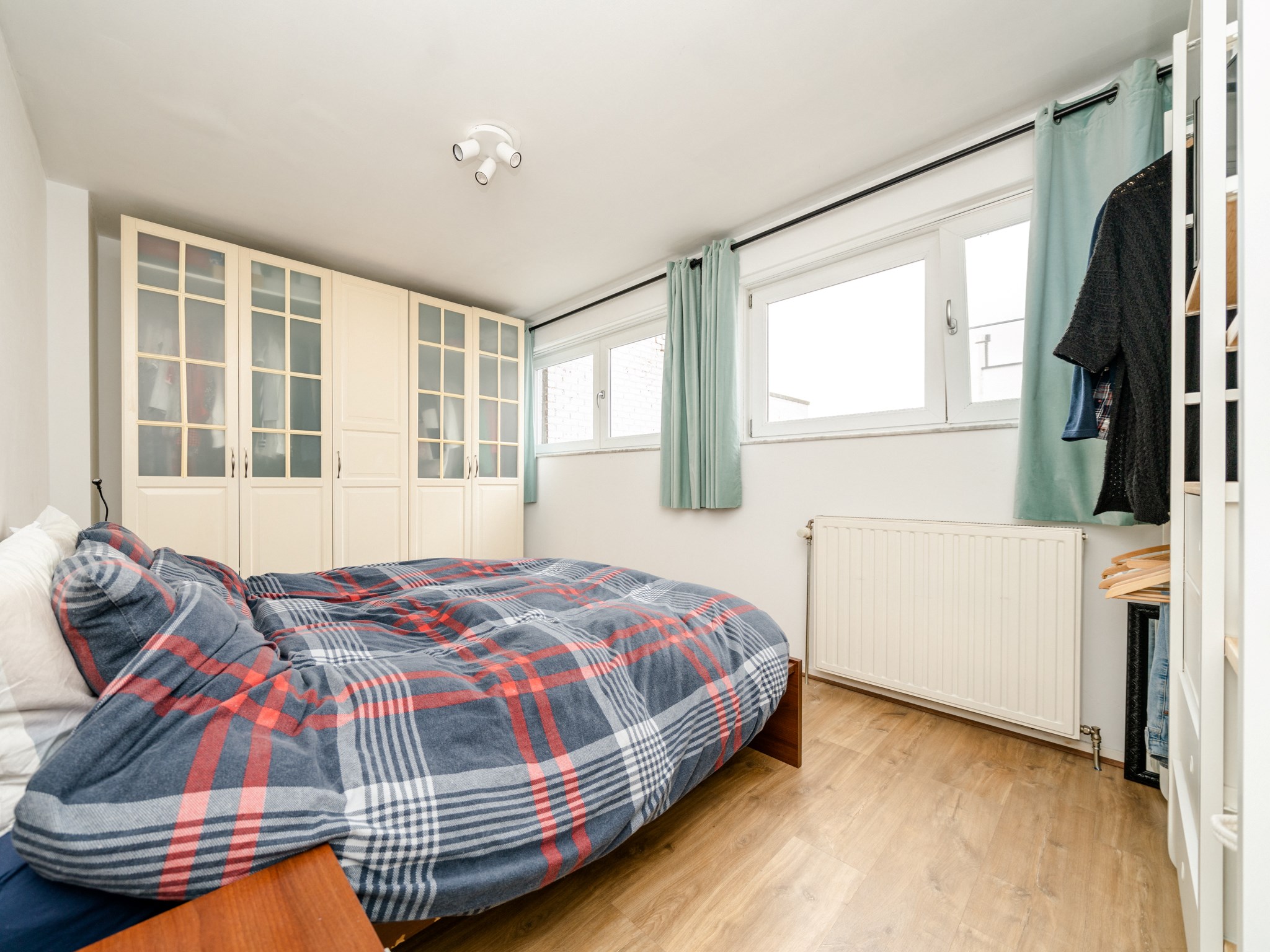 Instapklare woning met 3 kamers, terras en tuin 