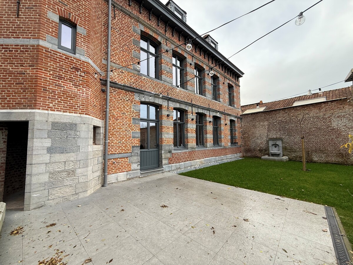 Duplex au charme d'une petite maison en plein coeur de Tournai ! 
