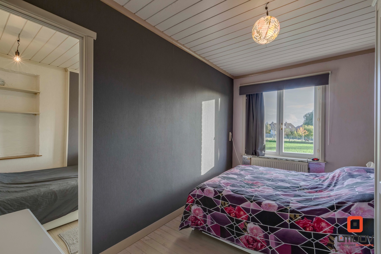 Landelijk gelegen woning met veel potentieel. 