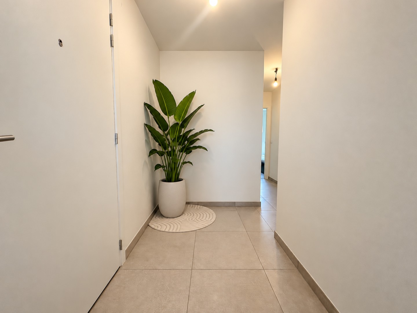 Prachtig appartement (89 m²) met 2 slpk, groot terras (en garage), Torhout 