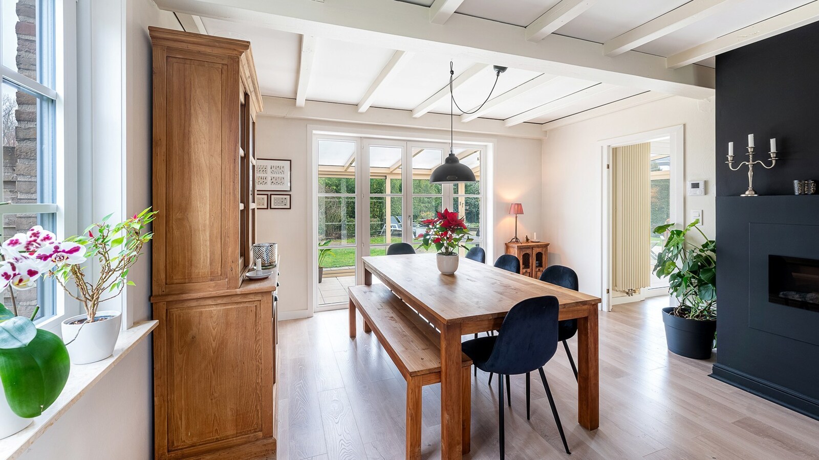 Stijlvolle open bebouwing op wandelafstand van zee te Knokke-Heist. 