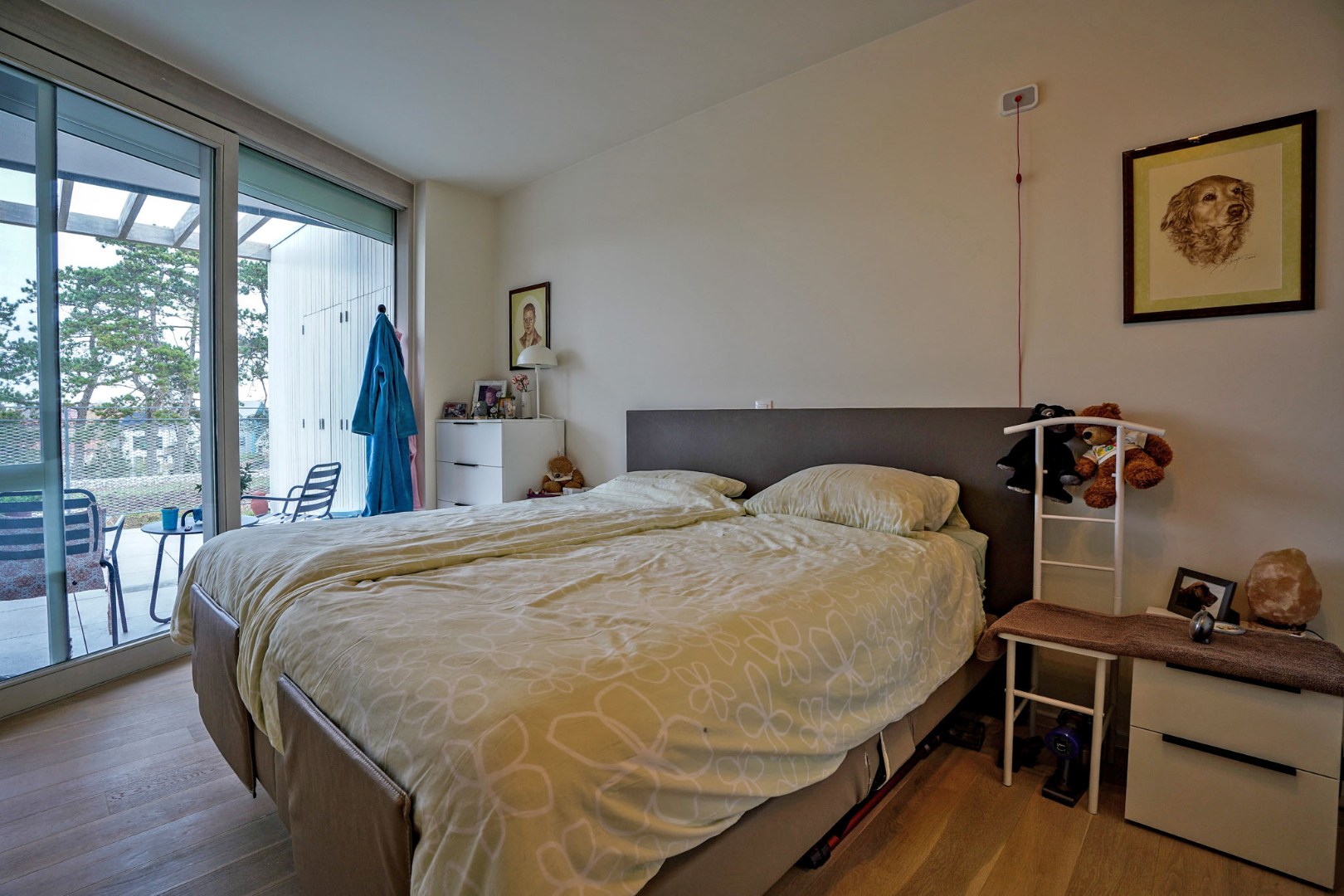 Prachtig 1-slaapkamerappartement met ruim terras (serviceflat) in Residentie Beukenhof, uniek wonen in de dorpskern van Oostduinkerke. 