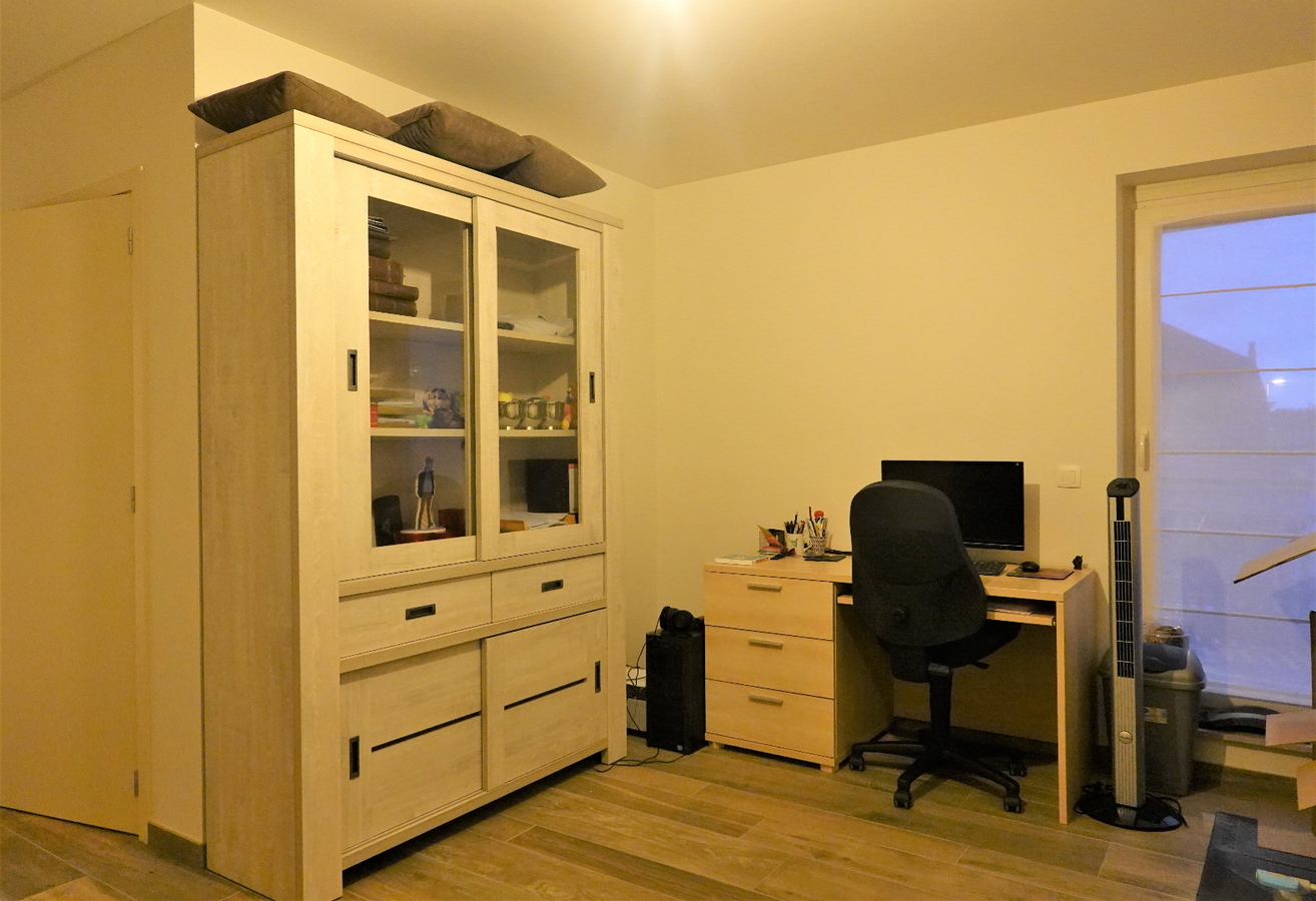 Modern duplex-appartement met garage te Snellegem 