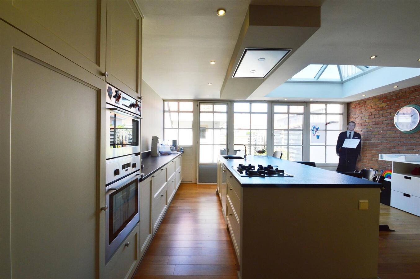 Leuke gezinswoning met aangelegd terras - Heist 