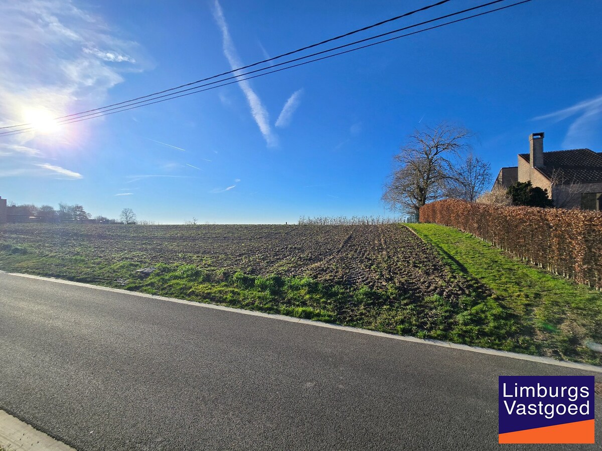 Nieuwbouwwoning, open bebouwing, 3 slpk, 12a, idyllisch gelegen te Gors-Op-Leeuw 