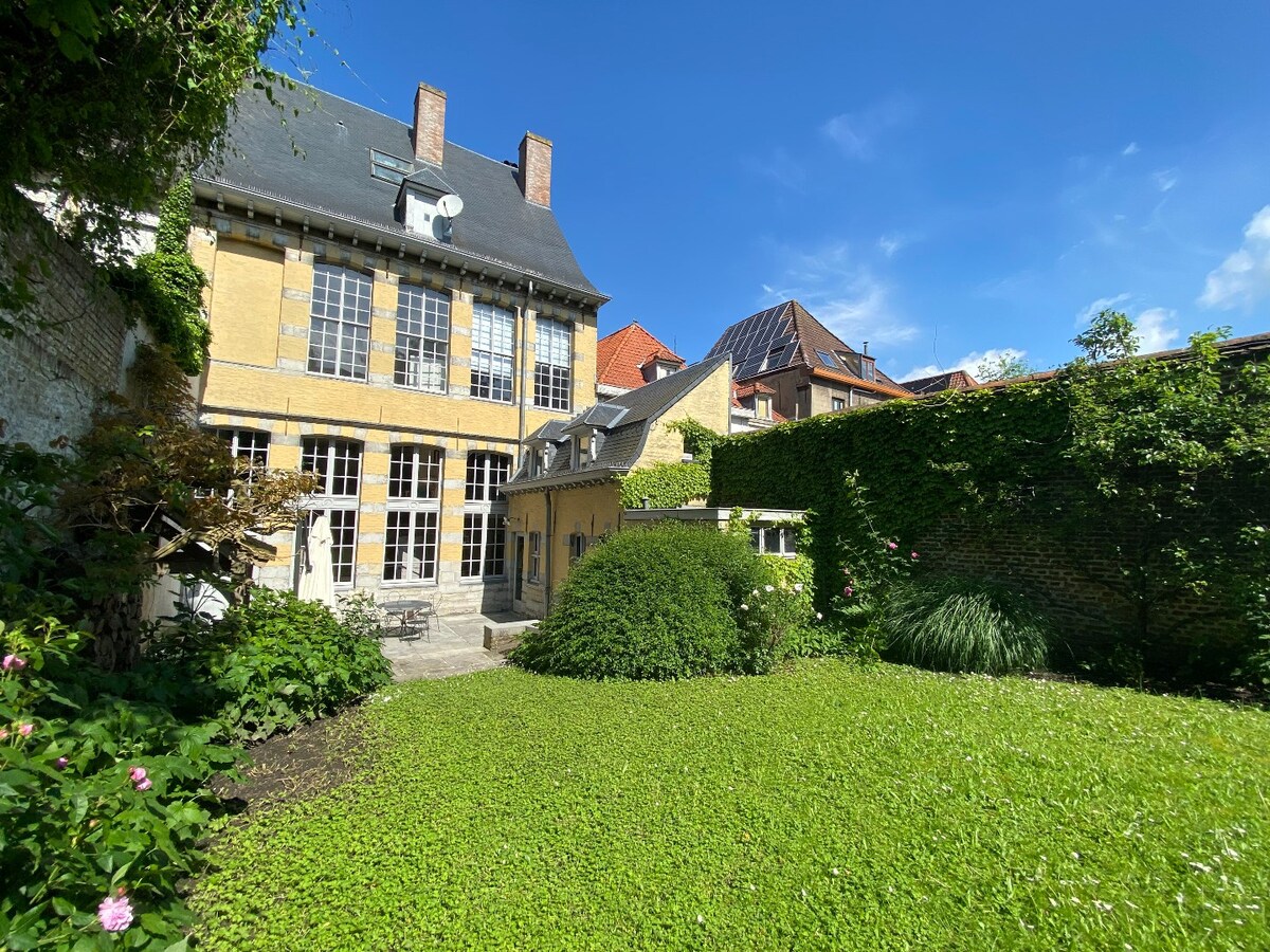 Maison de maître, idéale pour profession libérale ! 