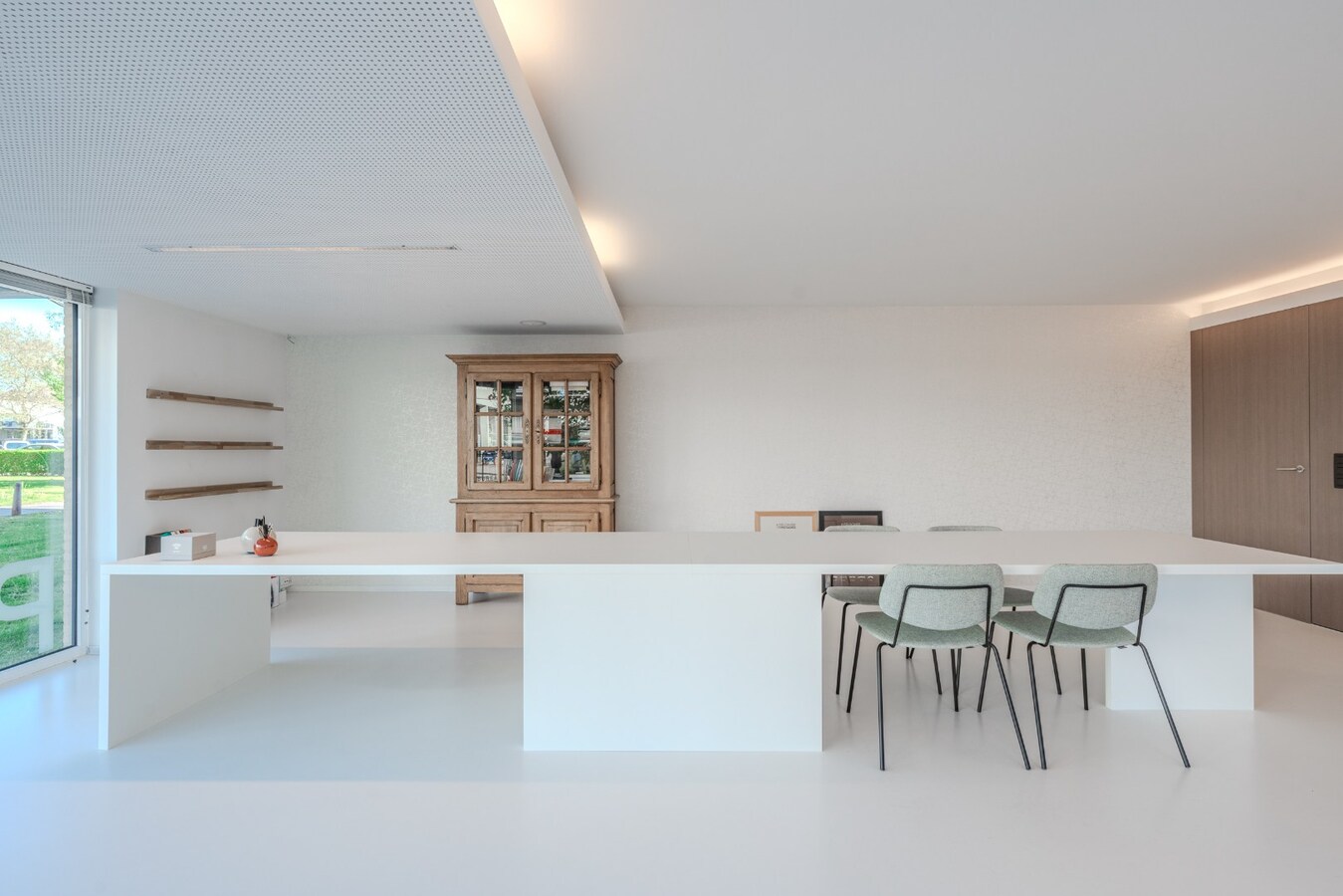 Commercial shop for sale in De Panne