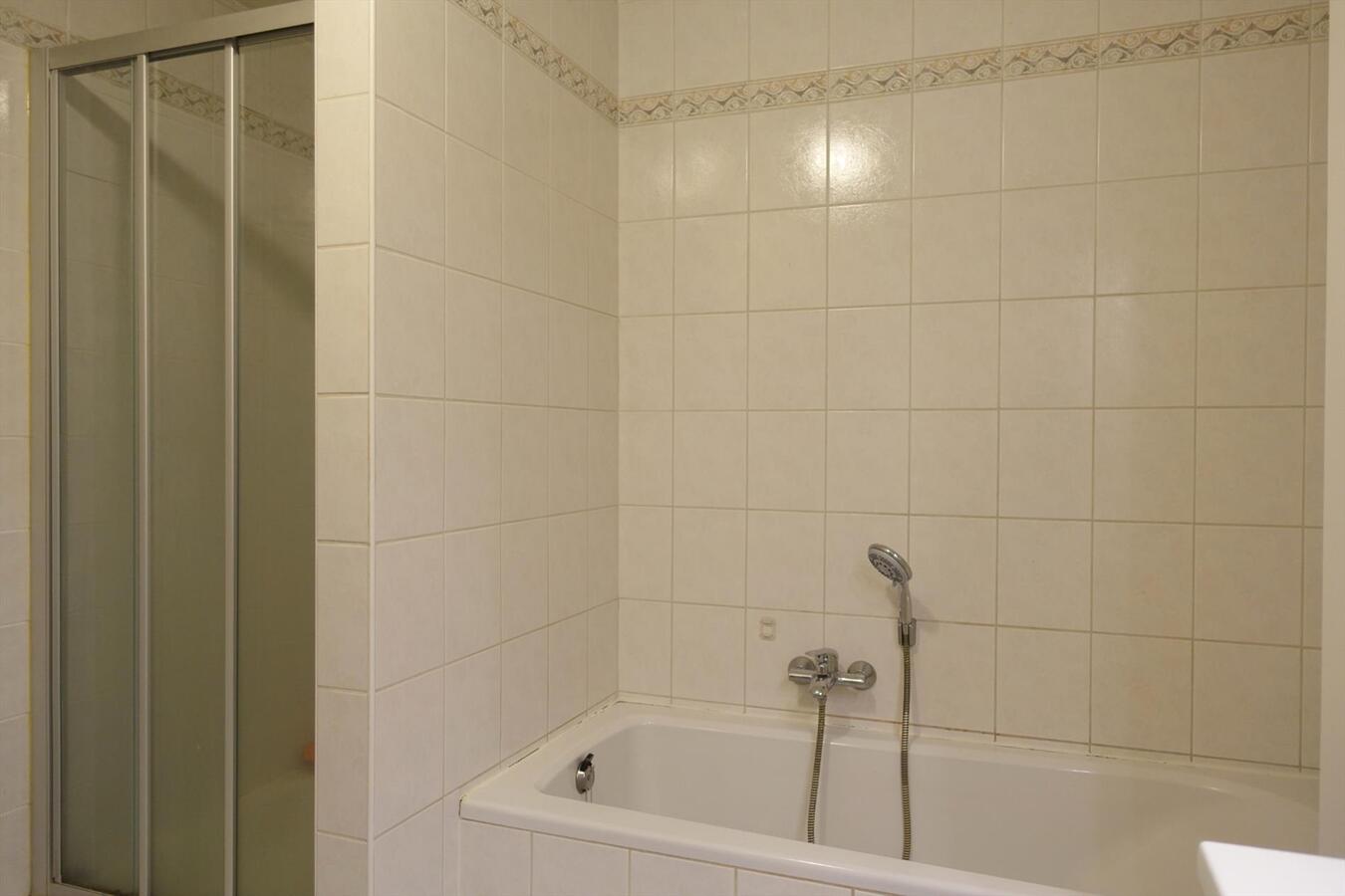 Gezellige rijwoning met tuin en een dubbele garage 