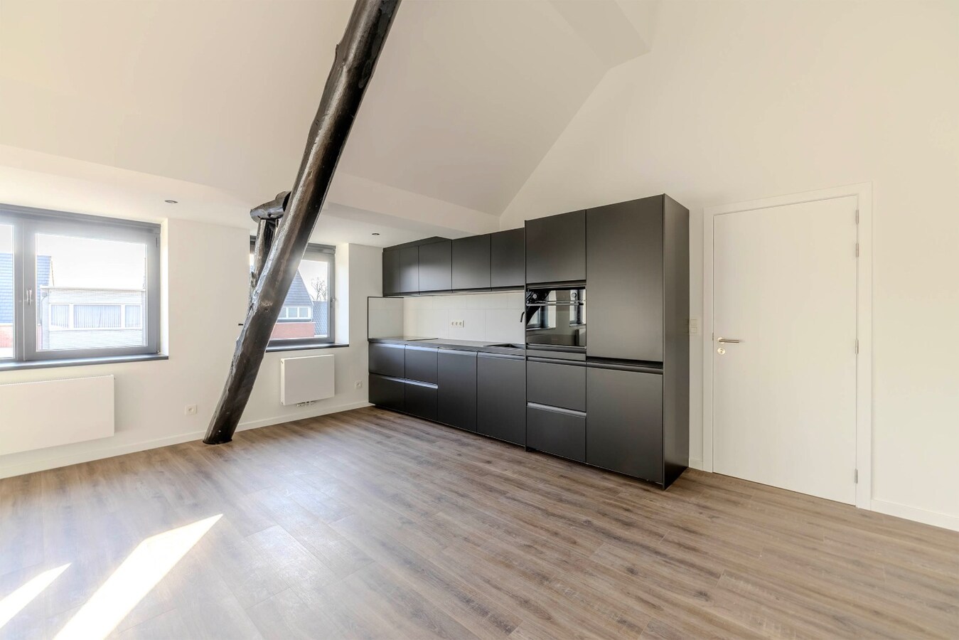 Instapklaar appartement met 2 slpks - in centrum 