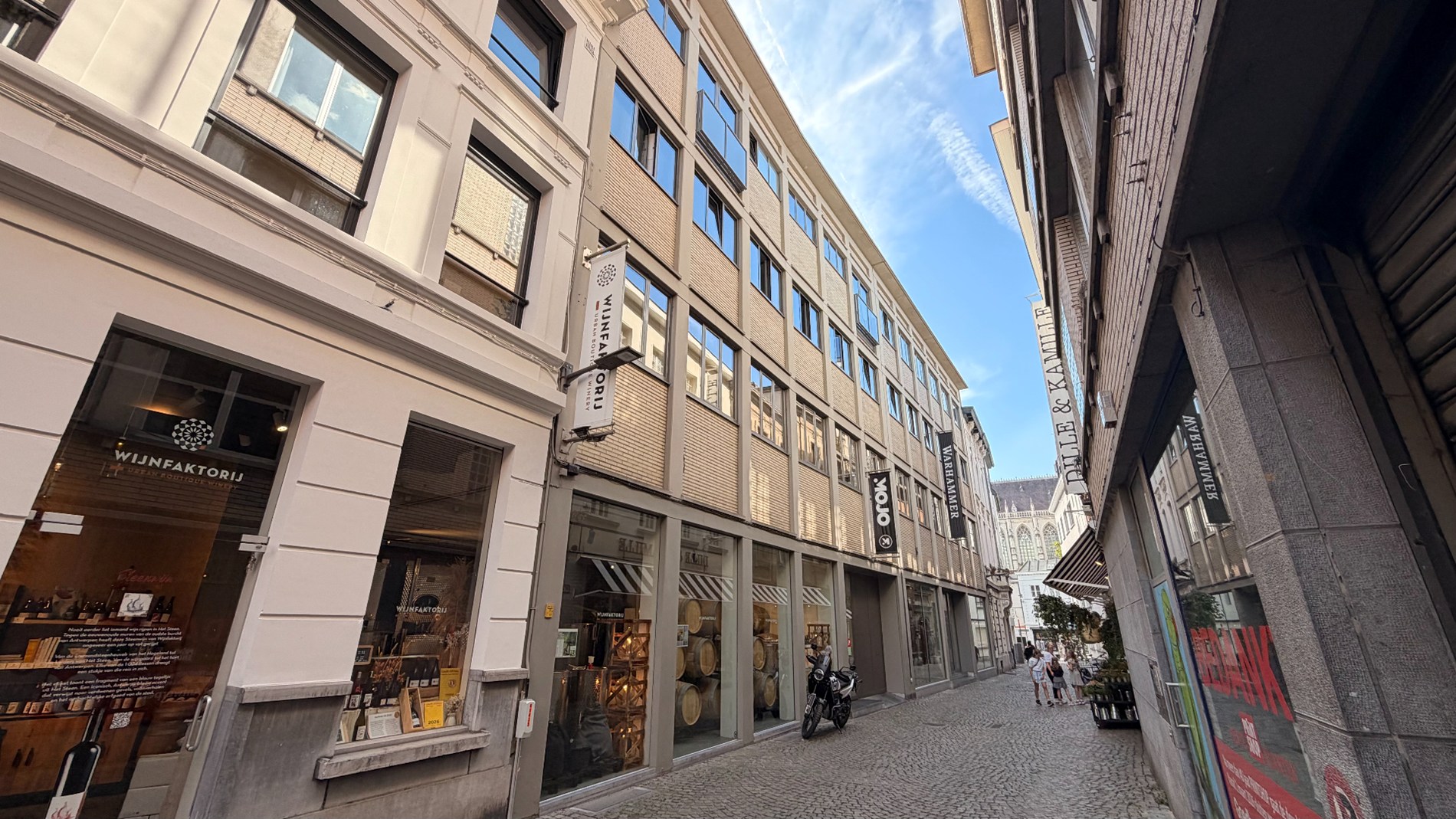 Instapklare kantoorruimte te huur in hartje Antwerpen