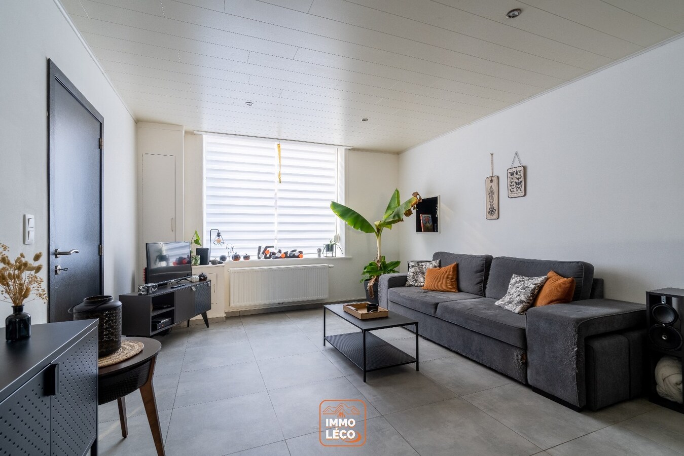 Splendide maison rénovée avec 2 chambres et extérieur 