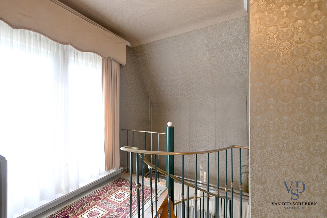 Karaktervolle villa, nabij centrum Merelbeke 