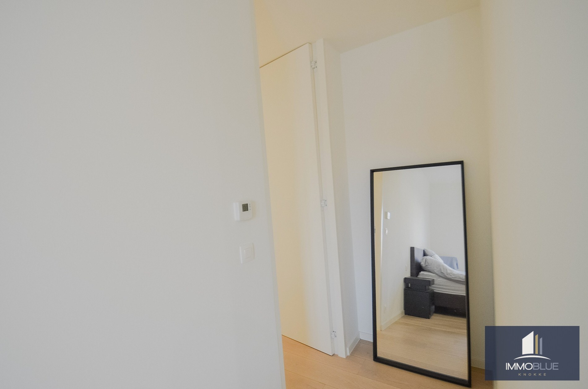 Appartement met gevelbreedte van ongeveer 5,2 meter en een ruim zonnig terras. 