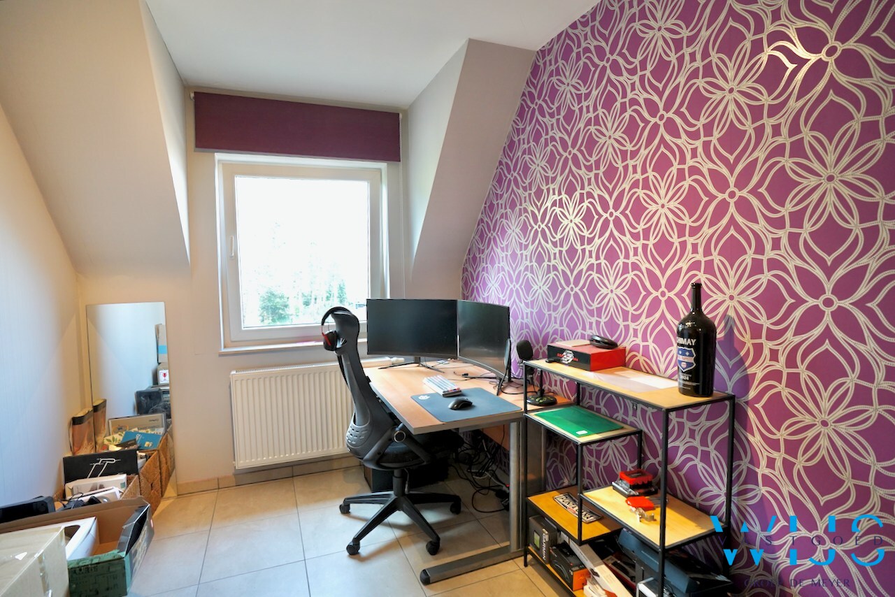 Instapklaar appartement met terras en aparte garage te ERTVELDE ! 