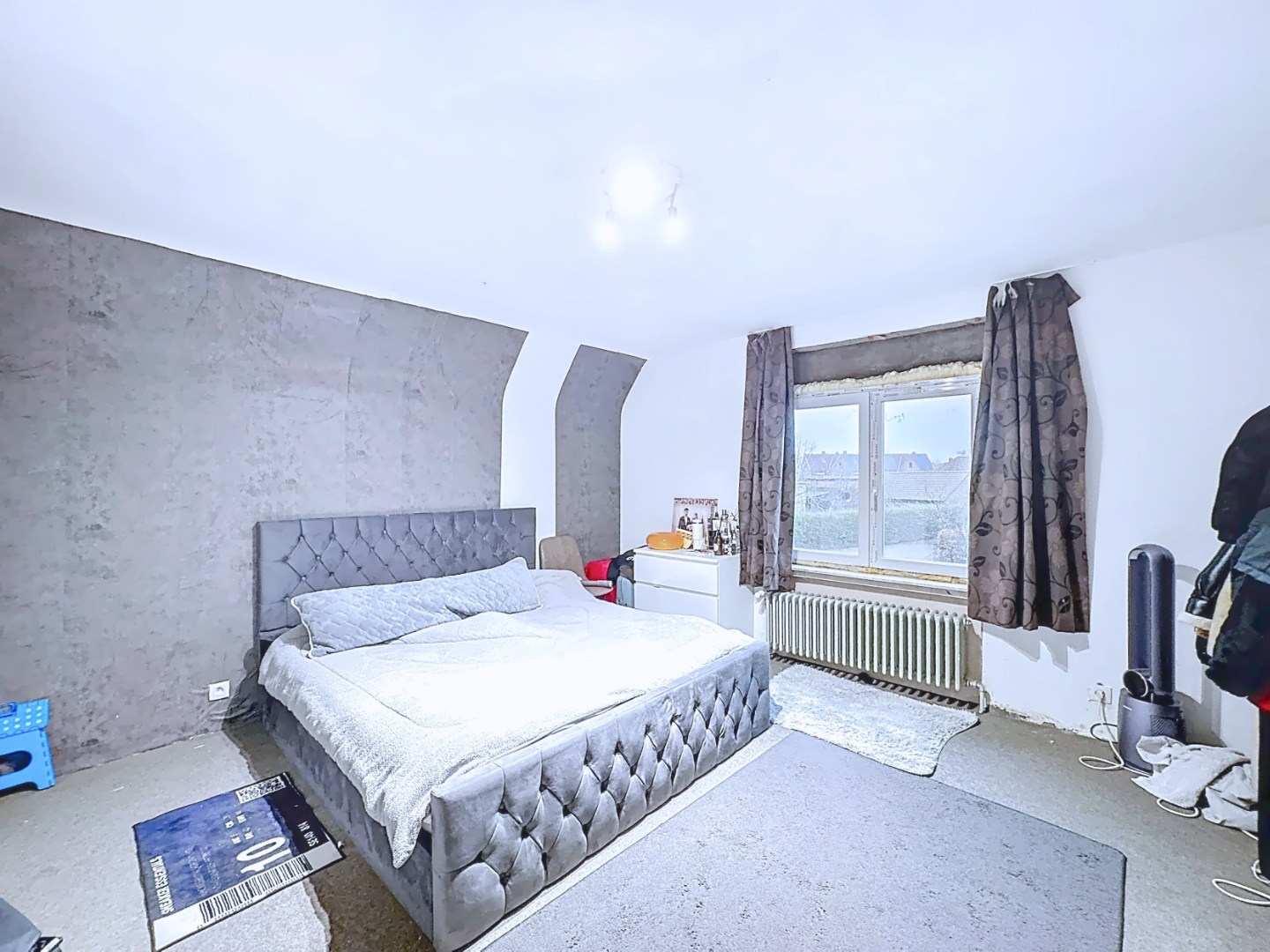 Statige villa met 4 slaapkamers en bureau 