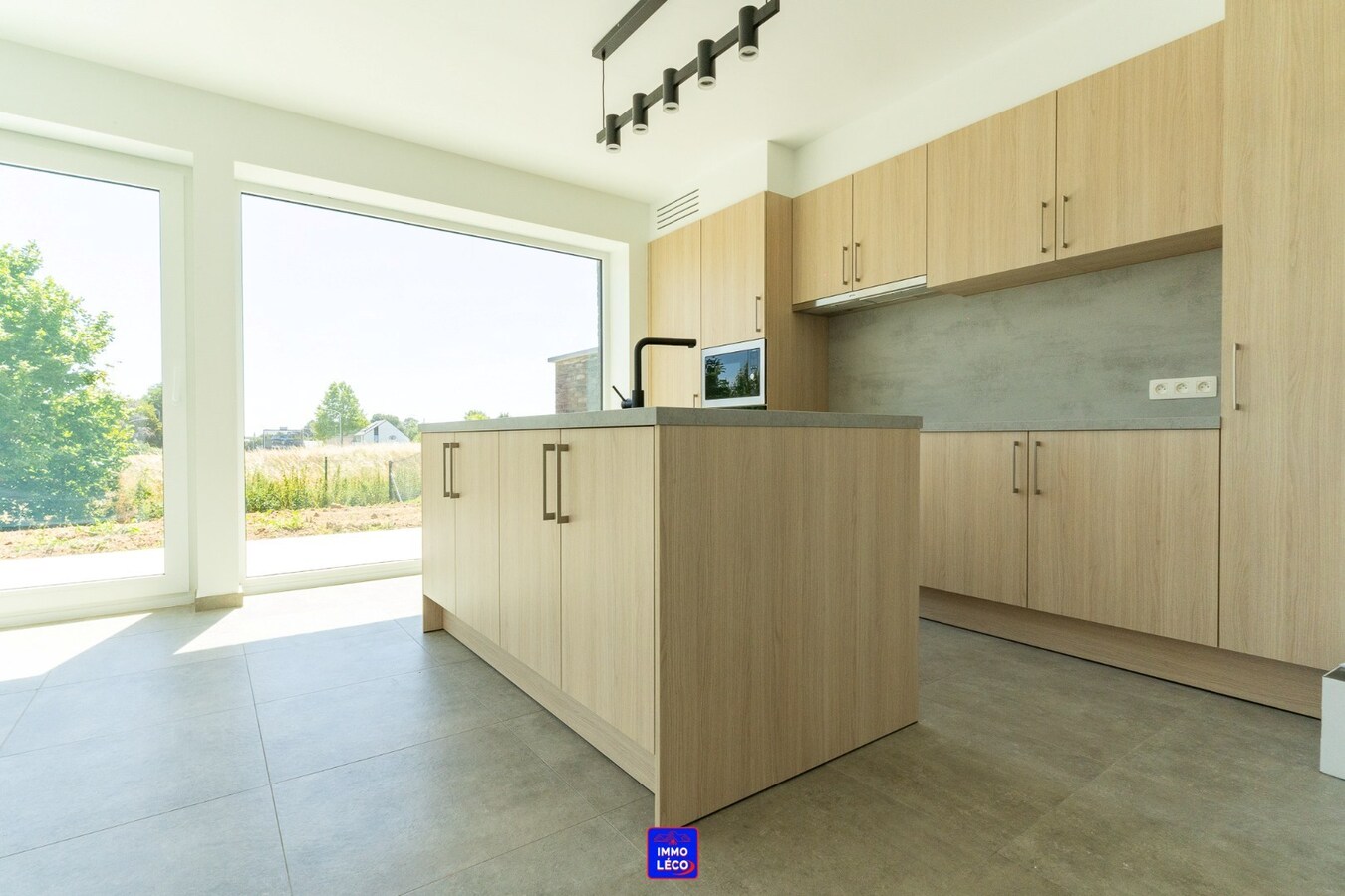 Appartement neuf rez-de-chaussée avec jardin et parking 2 voitures, TOP SECTEUR ! 