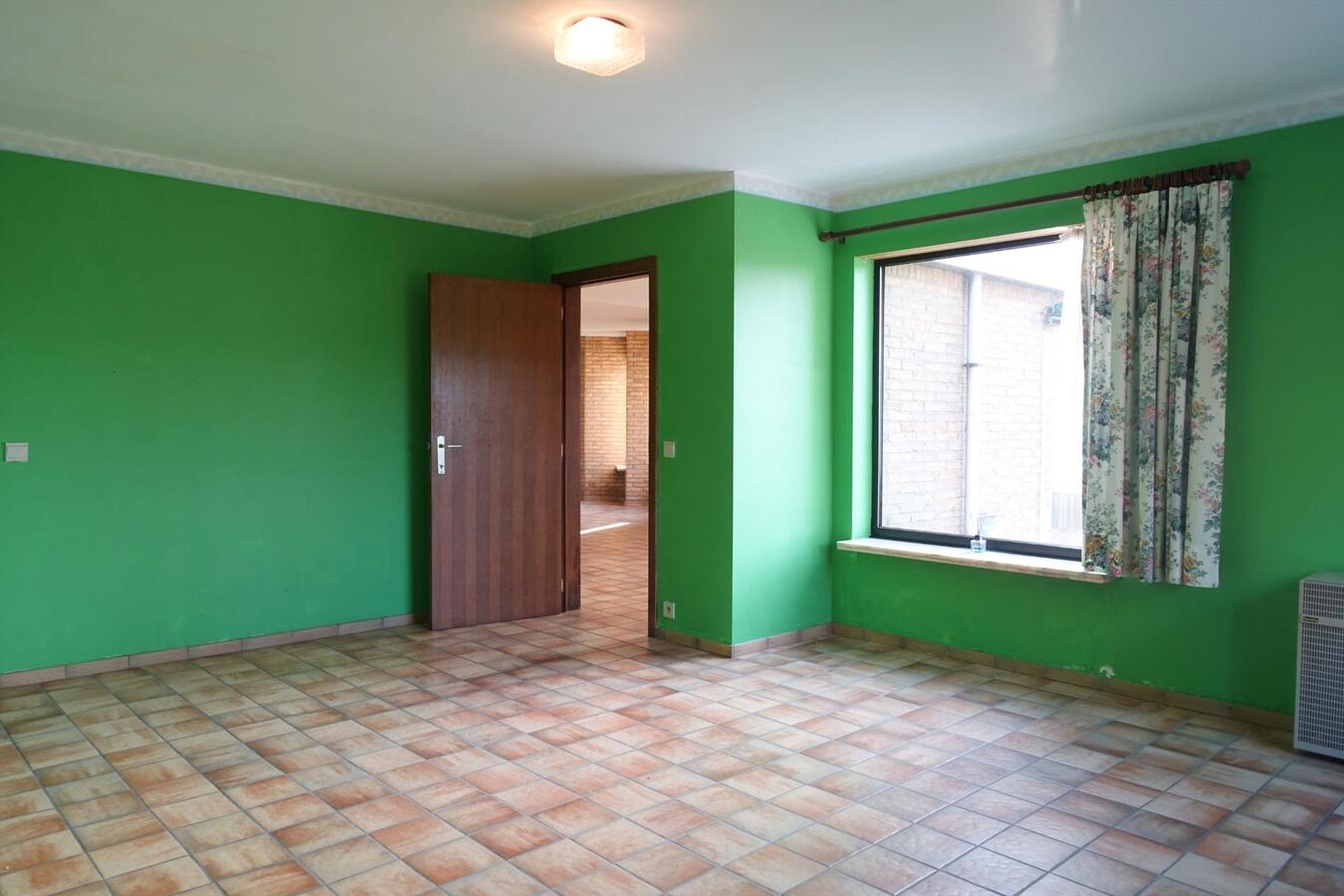 Rustig gelegen villa met garage 