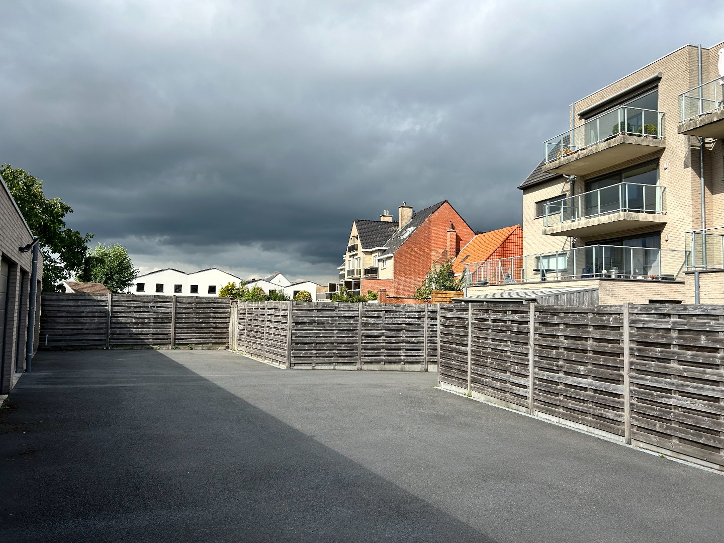 Instapklaar appartement met 3 slaapkamers, terras en garage 