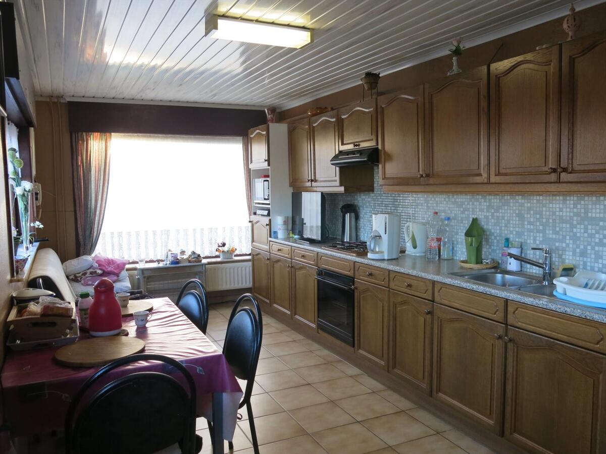 Ruime woning met 6 slaapkamers en panoramisch zicht 