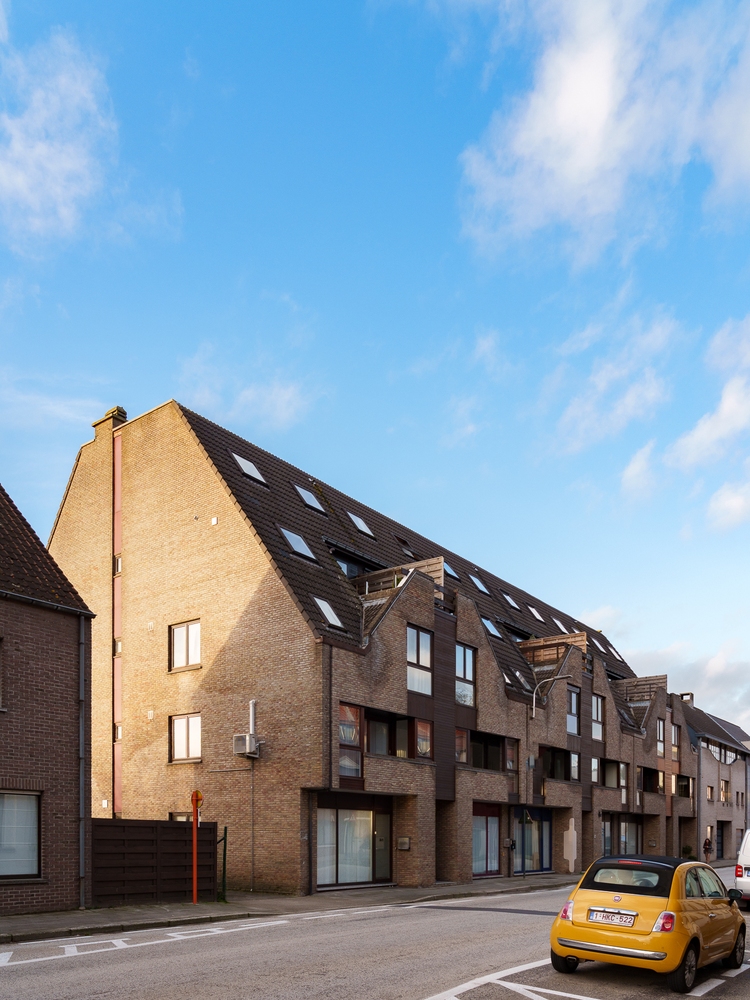 Instapklaar duplexappartement te Waarschoot. 