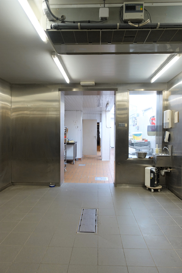 Goed gelegen opslagruimte/atelier 