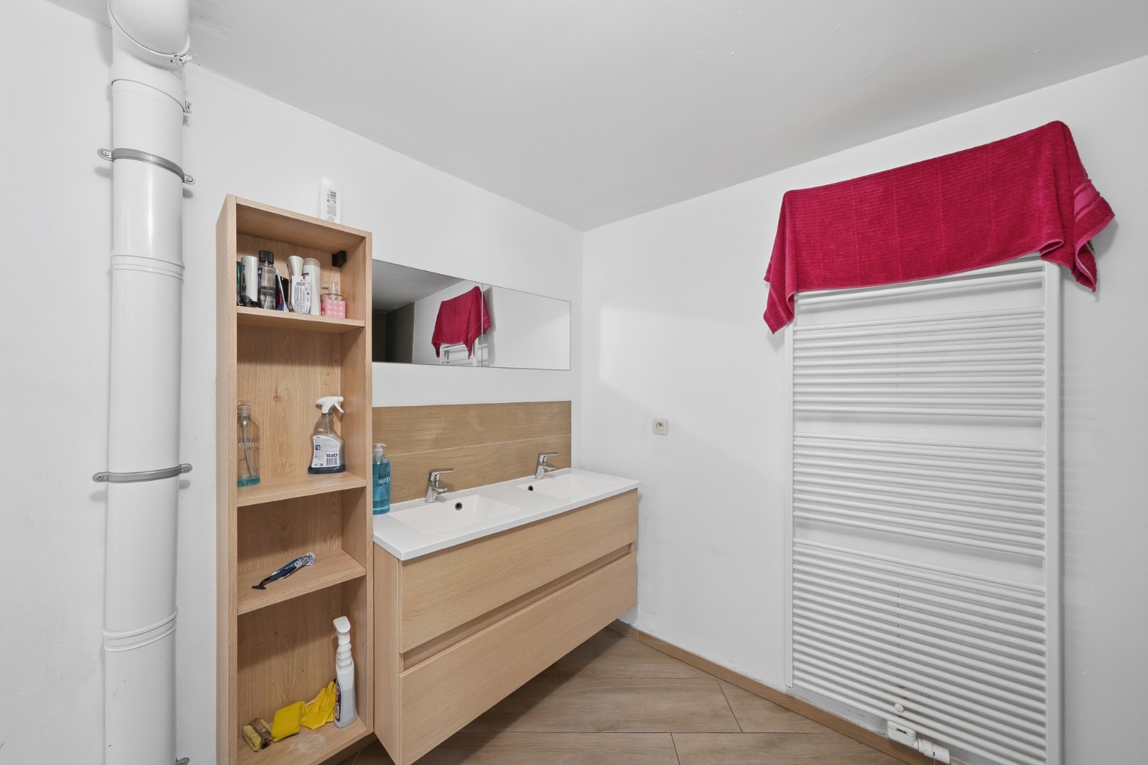 Ruime woning met veel mogelijkheden te Oostende 