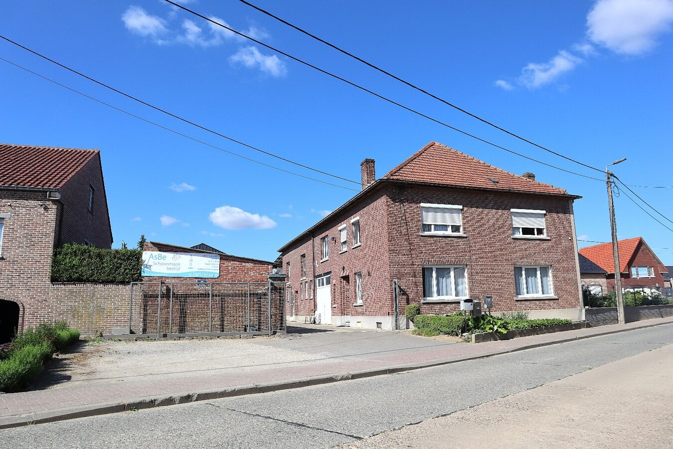 Ruim appartement met terras en garage in Bierbeek 