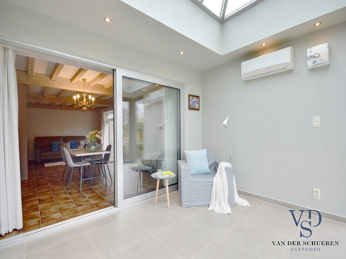 Tijdloze villa in residentiële wijk te Nazareth. 