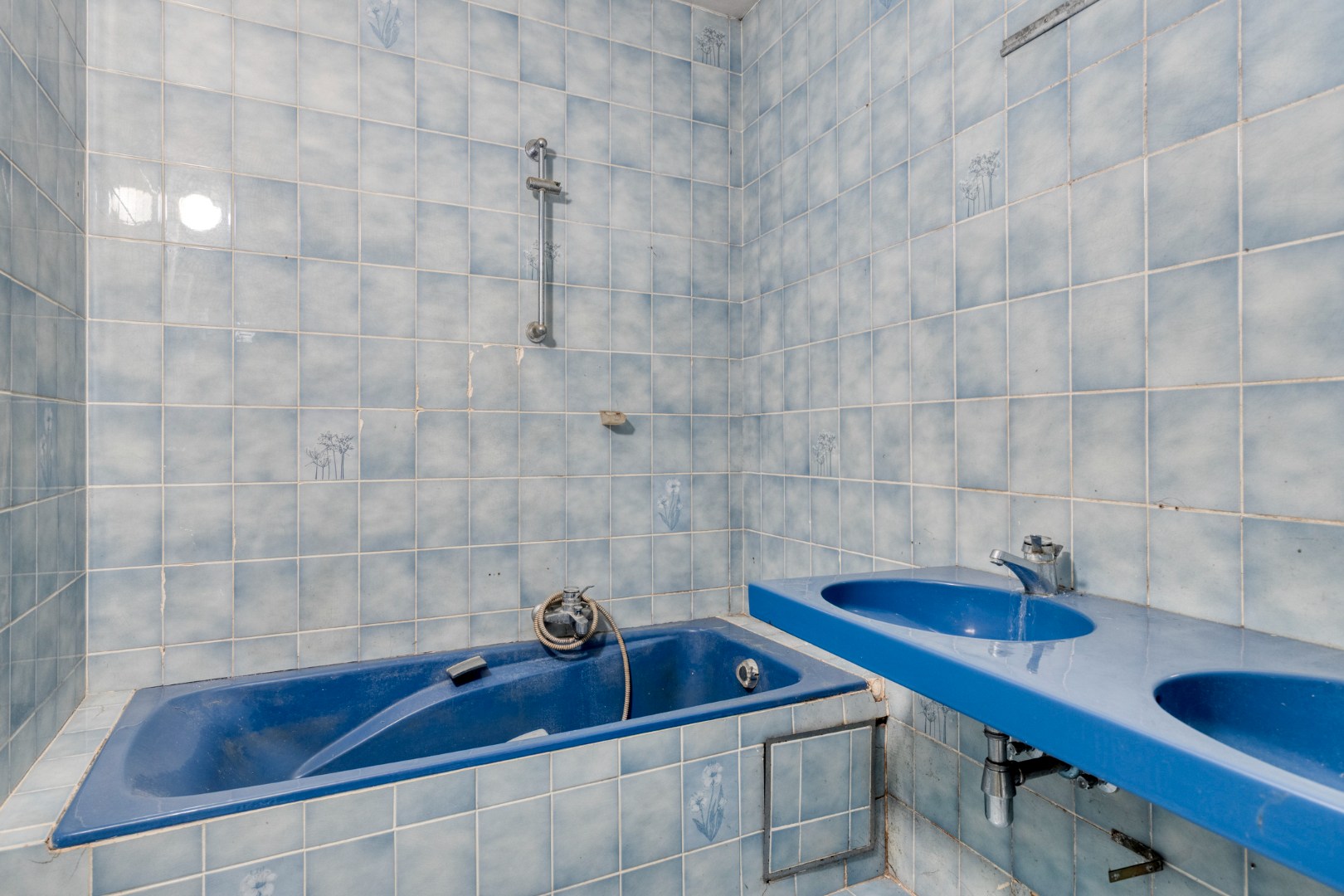 Super gelegen handelspand met garage in Heverlee! - totale oppervlakte +/- 280 m² + kelder 