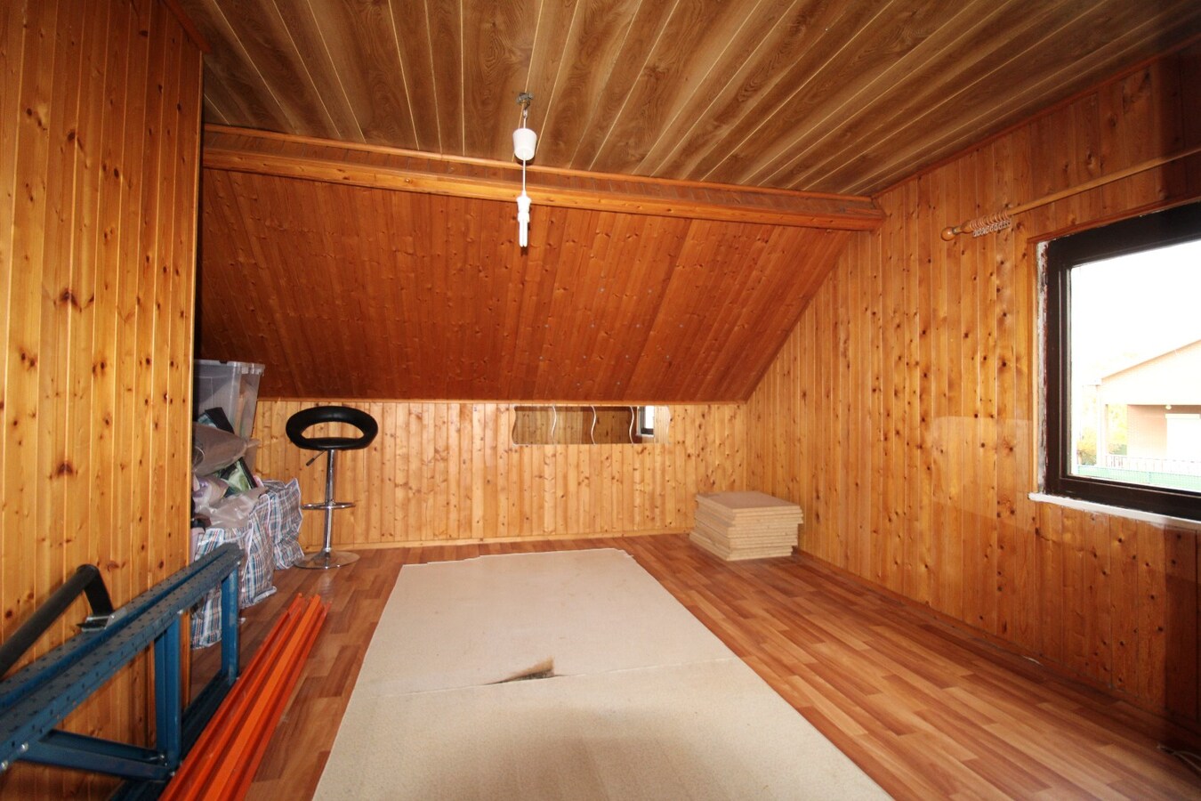 Zeer rustig gelegen open bebouwing op een prachtig perceel 