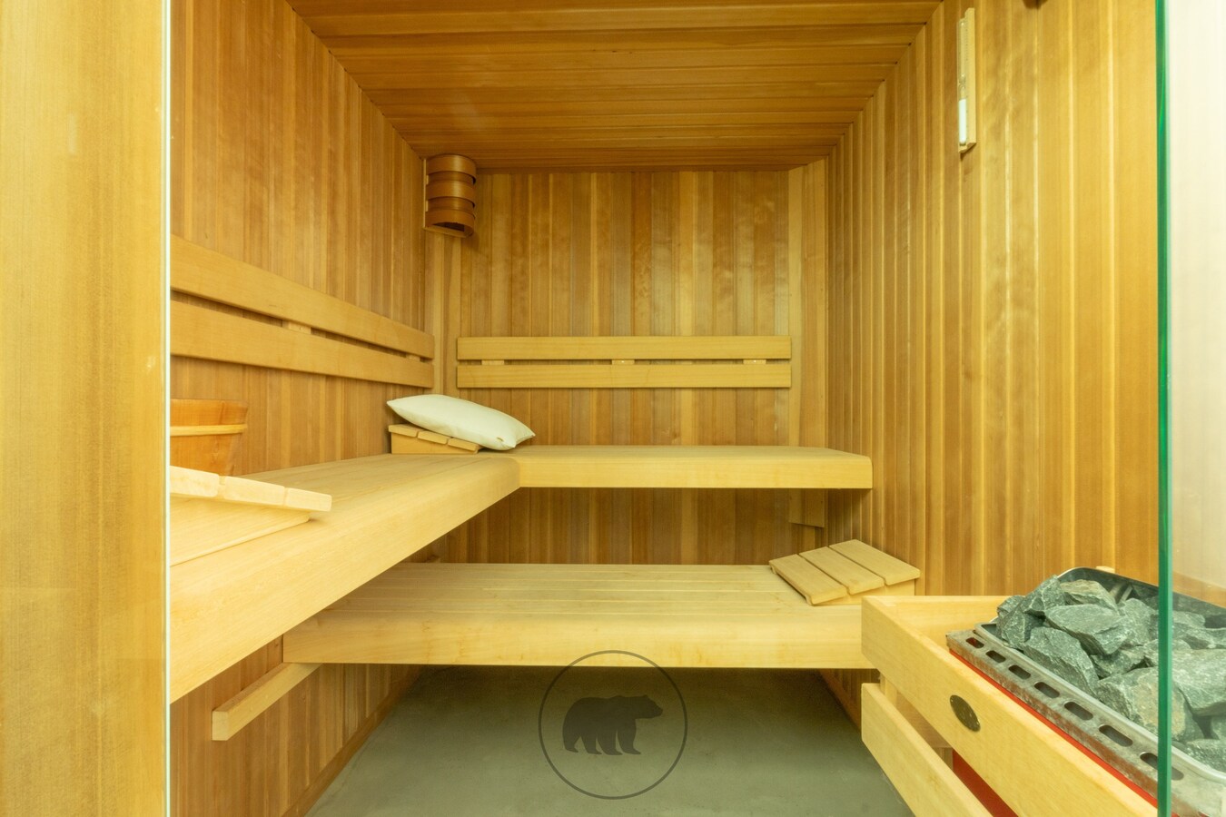 Buitengewone design villa op unieke ligging te Lochristi 