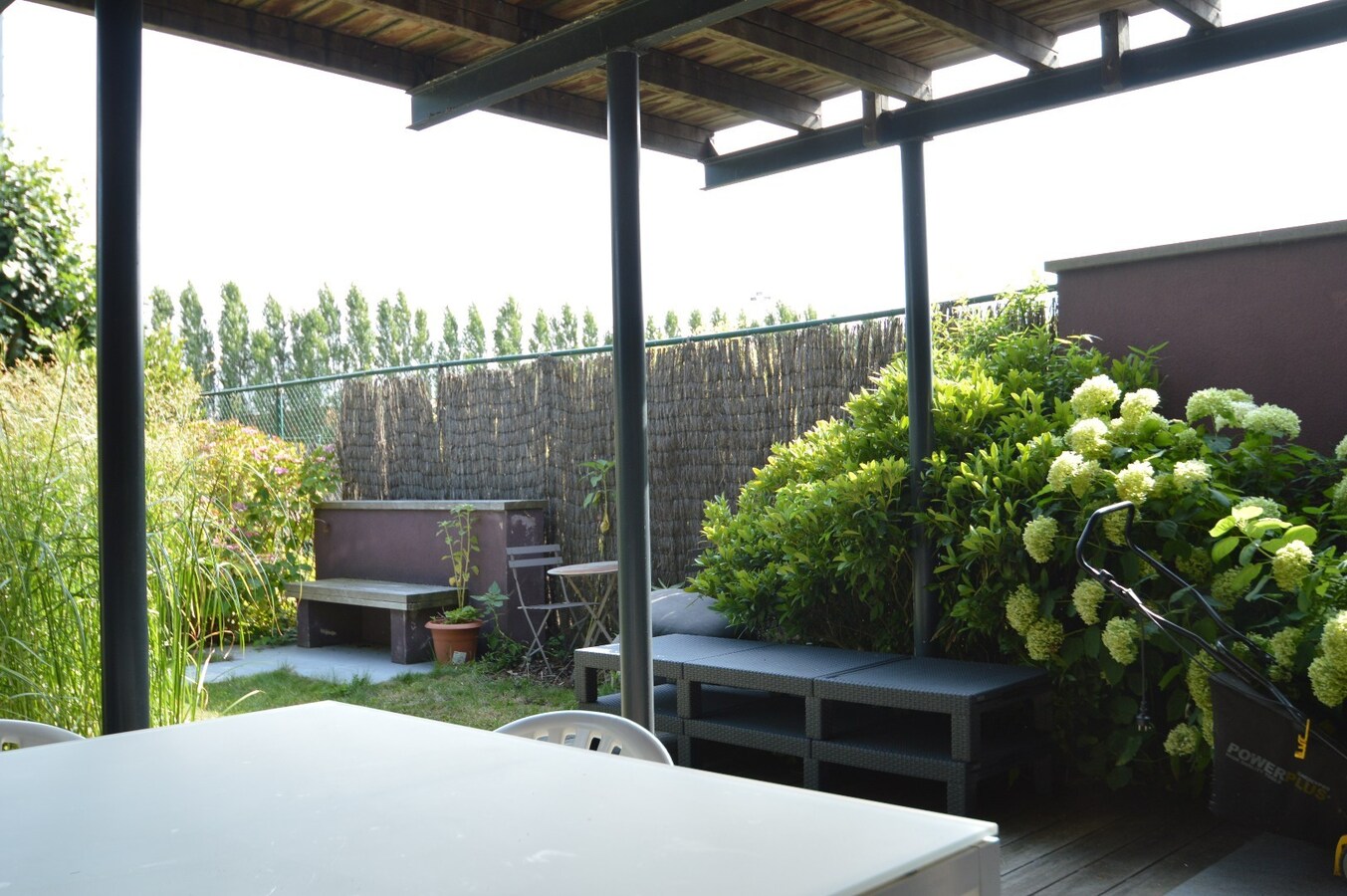 Prachtige woning met dubbele garage en tuin 